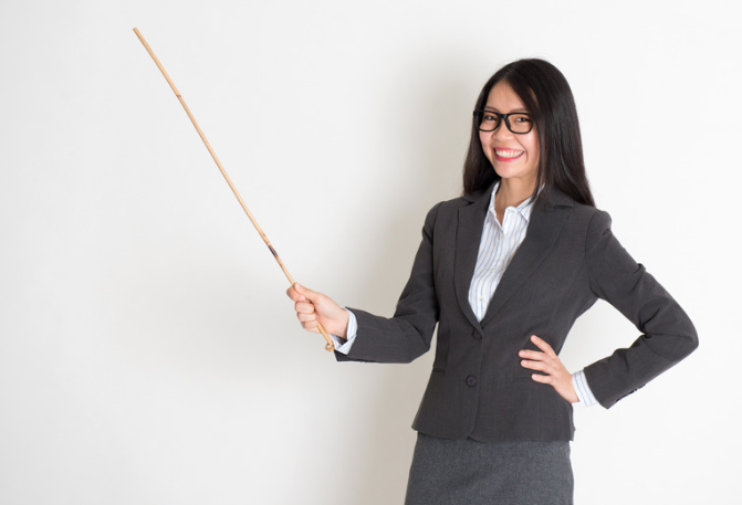 チェックしている先生