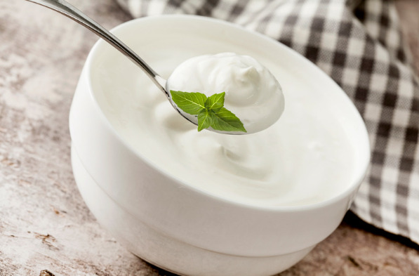 ヨーグルトを食べるところ